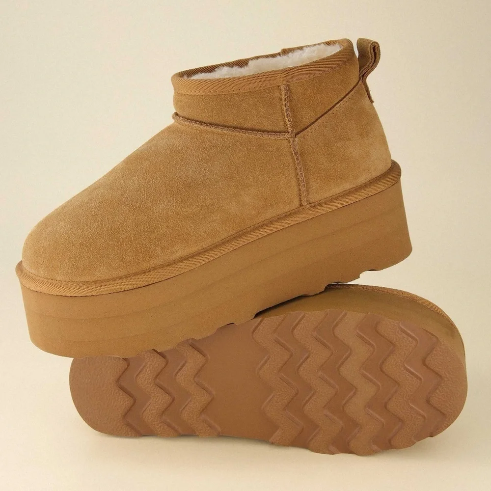 Cushionaire Suede Platform Water Repellent Ankle Boot (SH13)